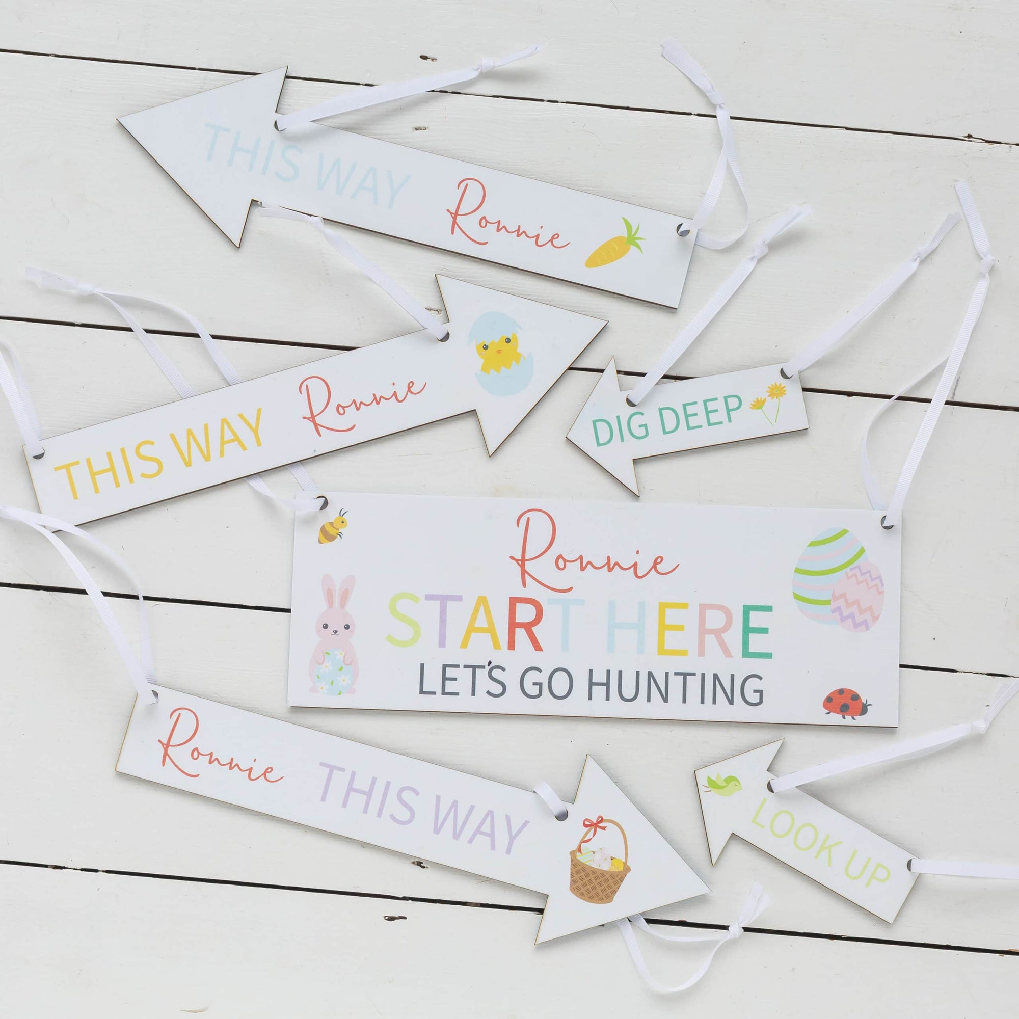 Personalised Easter Hunt Sign Set